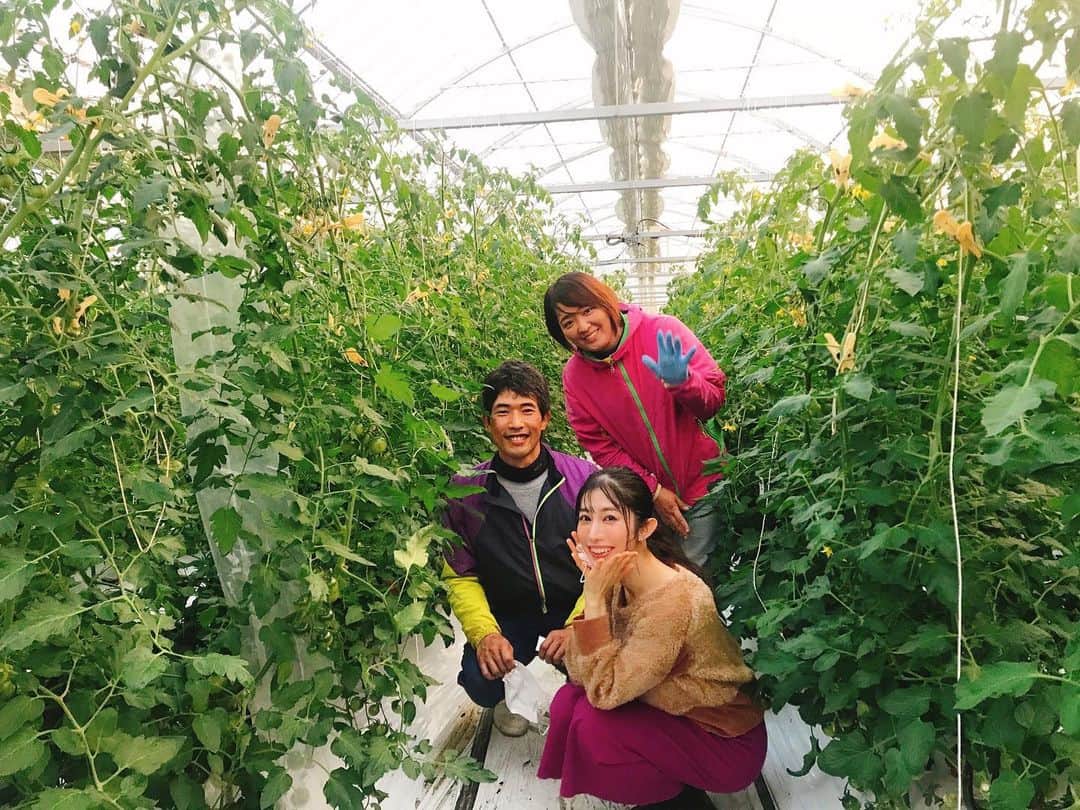 名越涼子さんのインスタグラム写真 - (名越涼子Instagram)「姫路市に呼んでいただき 来月講演、の前の事前取材で姫路入り。  ご夫婦で新規就農、 バナナ栽培に挑戦🍌、 米粉生パスタで六次産業化。  それぞれの思いを、自由にカタチにしていく農家さんたちは、まさに畑のアーティスト👨‍🎨👩‍🎨  一一一一一一一一一一一一一一 #取材#農家#農業#👩‍🌾#agriculture#farmer#farm #himeji#姫路#姫路グルメ#interview #姫路カフェ#パスタソリーゾ #生パスタ#本場#イタリア #イタリアン#パスタ#レストラン#米粉パスタ #米粉#兵庫県  #兵庫グルメ#兵庫カフェ」11月17日 0時42分 - nagoshi_ryo