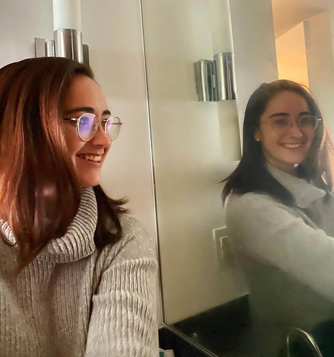 ケイトリン・オズモンドのインスタグラム：「Minimal face-to-face interaction now can interfere with our sense of reality. Our means to stay connected now is through social media platforms and not social gatherings. This can be a mental health trap. We see people’s workout routines, meal preps, edited and filtered photos, which aren’t always true. These posts can be troubling. Viewers can often get thoughts about feeling lazy, underprepared, and feeling they aren’t doing or being enough.  • I’m guilty and a victim of this. I post my excitement and good feelings; my mental health improvements in the past year.  But I’m also the one sometimes struggling to leave my couch and feeling like the world is moving on without me.  • “Social media is significantly linked to depression, anxiety, body image issues, and suicide.” (RSPH,2018) • “9 in 10 girls says they are unhappy with their bodies.” (NEDIC)  • “Anxiety and Depression have increased 70% in the last 25 years and research links this to social media.” (RSPH, 2018)  • • Let’s take back reality through out virtual connections! Let’s live life unfiltered.  • #lifelifeunfiltered #assheis @missteenagequebec2020 @shethearcher」