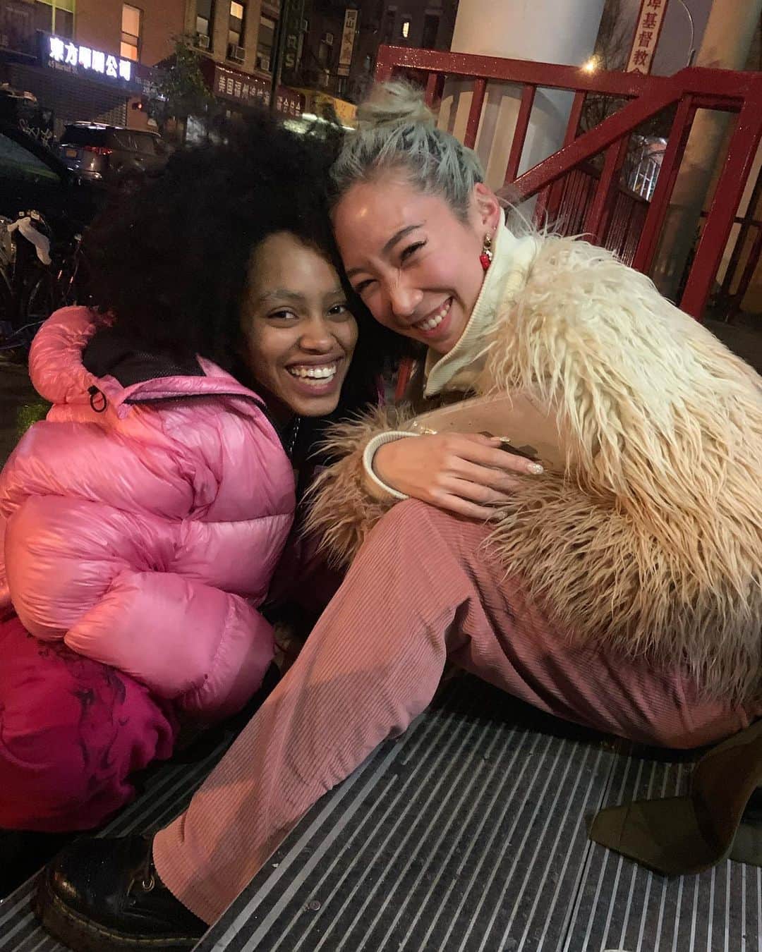 UlalaGirlのインスタグラム：「Pink happy mamis finally reunited missed her so much 💖」