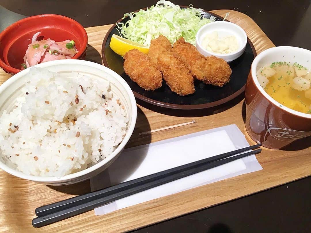 のインスタグラム：「#牡蠣フライ」
