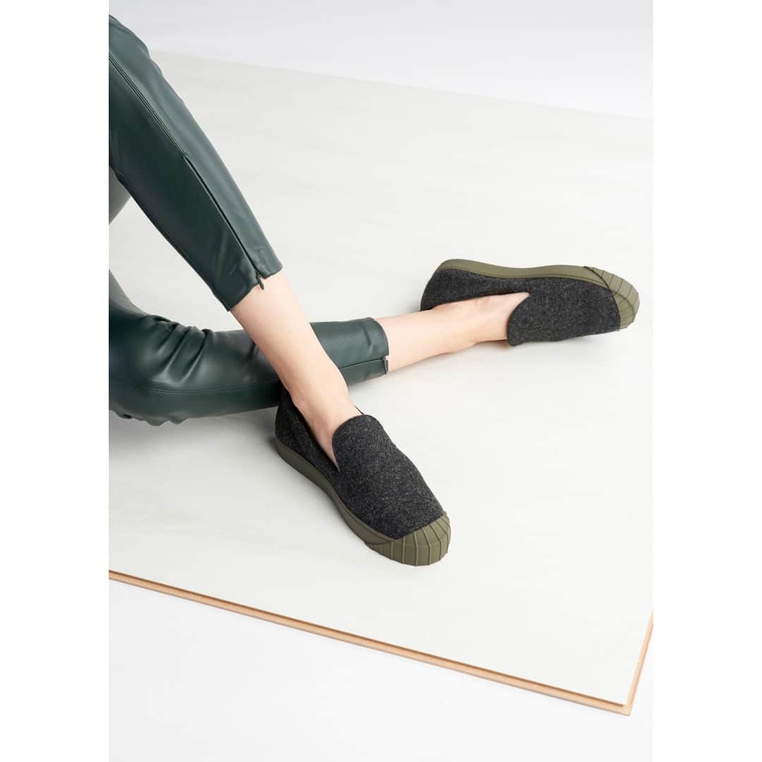 テーリポルキのインスタグラム：「RESTOCKED❗We just restocked some of the most sold styles like these Emmi slip-ons. Get them before they're gone again! ⠀⠀⠀⠀⠀⠀⠀⠀⠀ ⠀⠀⠀⠀⠀⠀⠀⠀⠀ #TERHIPÖLKKI #terhipölkkistore #kämpgarden #scandinaviandesign #finnishdesign #sustainable #sustainablefashion #designfromfinland #finnishfashion #footwear #shoes #supportyourlocal」