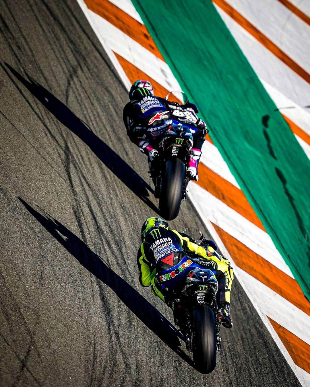 バレンティーノ・ロッシさんのインスタグラム写真 - (バレンティーノ・ロッシInstagram)「Valencia circuit,Spain Sunday,MotoGp Race 📸 @falex79」11月17日 1時35分 - valeyellow46