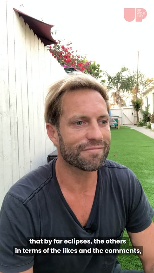 カテリーナ・スコーソンのインスタグラム：「To love with open hands. ❤️」
