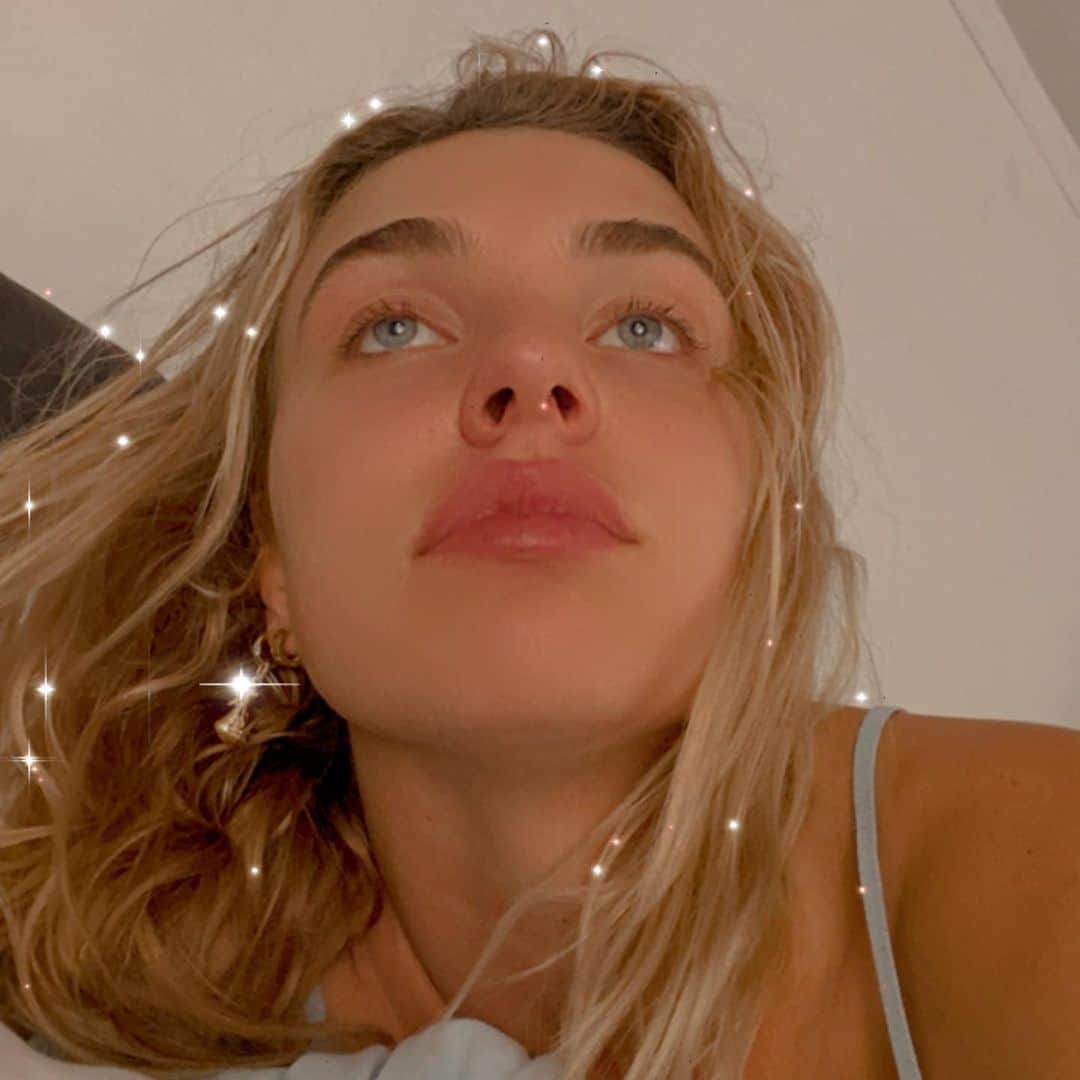 マティー・ノイズのインスタグラム：「don’t b mad when u could b 😝」