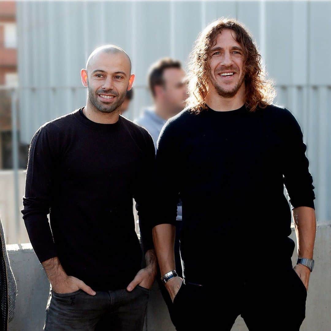 カルレス・プジョルのインスタグラム：「Fue un placer compartir vestuario contigo, enhorabuena por tu fantástica carrera, te deseo lo mejor, amigo.」