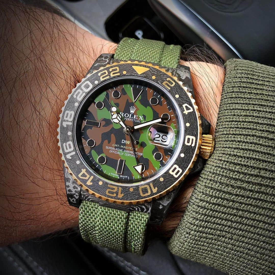 WATCHMANIAさんのインスタグラム写真 - (WATCHMANIAInstagram)「The GMT Military project by @diw_official was highly requested by collectors, as their production is limited, only very few individuals can actually get their hands into this piece. How would you wear it?  #DiW #DiW_watch #DiW_official #RolexDiW #customrolex #watchcollector #GMTmaster2 #rolexwatch」11月17日 3時25分 - watchmania