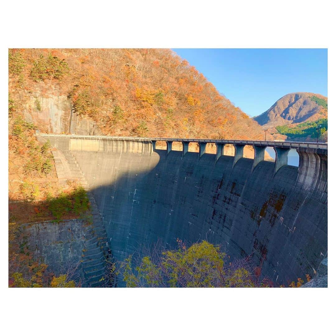 高木俊さんのインスタグラム写真 - (高木俊Instagram)「鳴子ダムきたよー。 高くて怖すぎたよー。 高さ94.5メートルだよー。 絶景だったよー。 #鳴子ダム  #ダム  #高い  #高所恐怖症  #絶景」11月17日 9時26分 - t.shunly