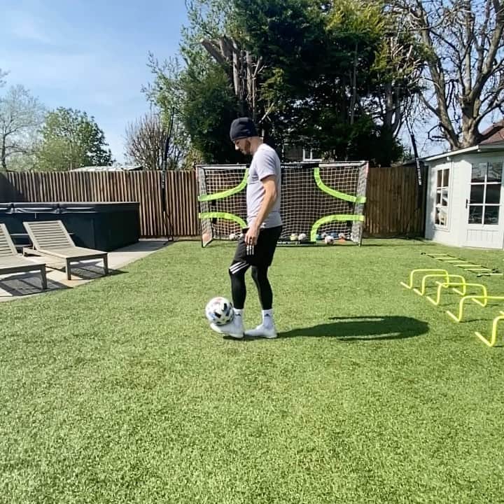 F2Freestylersのインスタグラム：「Bottoms bins will have to do 😅」