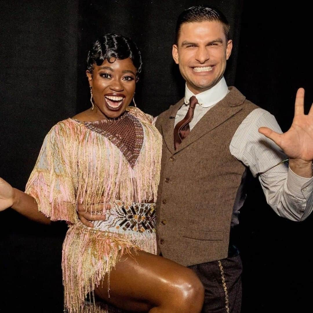 BBC Radioさんのインスタグラム写真 - (BBC RadioInstagram)「can we talk about how great these two were on Strictly 😍😍😍⁣ Watch it back again on @bbciplayer ⁣ ⁣⁣ 📸: @bbcstrictly」11月17日 5時00分 - bbcradio1