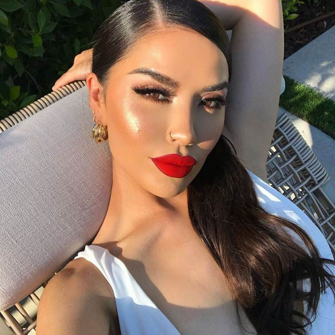 wakeupandmakeupさんのインスタグラム写真 - (wakeupandmakeupInstagram)「Dark or blonde? 😍😍. @iluvsarahii」11月17日 5時10分 - wakeupandmakeup