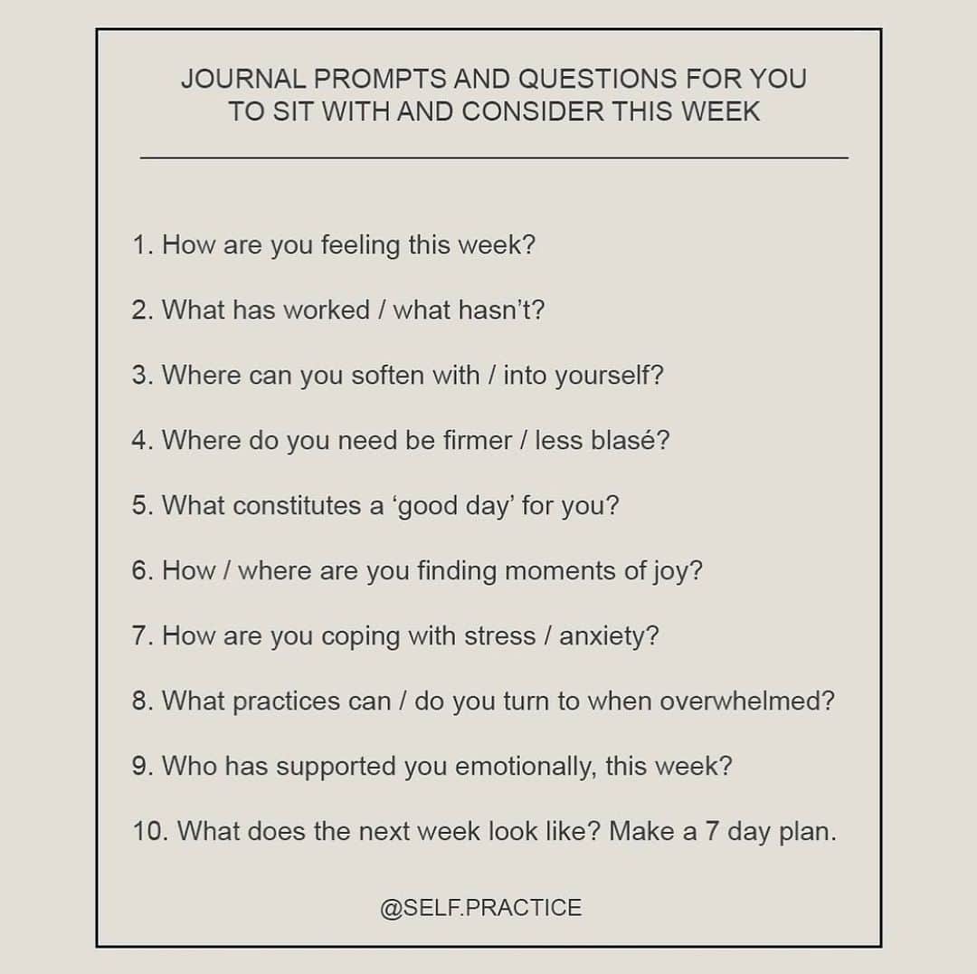クレオベラのインスタグラム：「A good practice for this Monday, before the holiday craze is upon us. Via @self.practice ✨」
