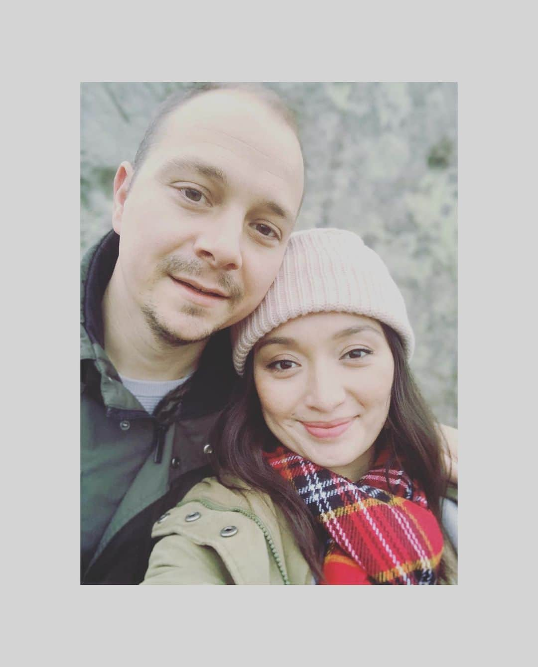 ダイアナ湯川さんのインスタグラム写真 - (ダイアナ湯川Instagram)「Avebury circle to mark seven years of marriage ❤️ What a magical place of beauty. A chance encounter with Suzanne (who shares the same name as my estranged mother) as we were leaving the chapel, where we learnt of the quiet (and seemingly secret!) garden which she runs. She so kindly gifted us with rosemary and the last rose of the summer... which were planted 31 years ago to mark her wedding at the sacred site. Such beauty and gratitude for this simple but oh so meaningful exchange. Cannot believe we have been married for half of our relationship... time flies when you’re with the one you love! Bring on the next seven... 🥰 And to top off our lovely day, Elsie started drawing creatures today!  . . . #marriage #weddinganniversary #sevenyears #husband #wife #marriedlife #daughters #family #love #blessed #happiness #avebury #aveburycircle #magic #beauty #destiny #childhood #motherhood #fatherhood」11月17日 5時45分 - diana.yukawa