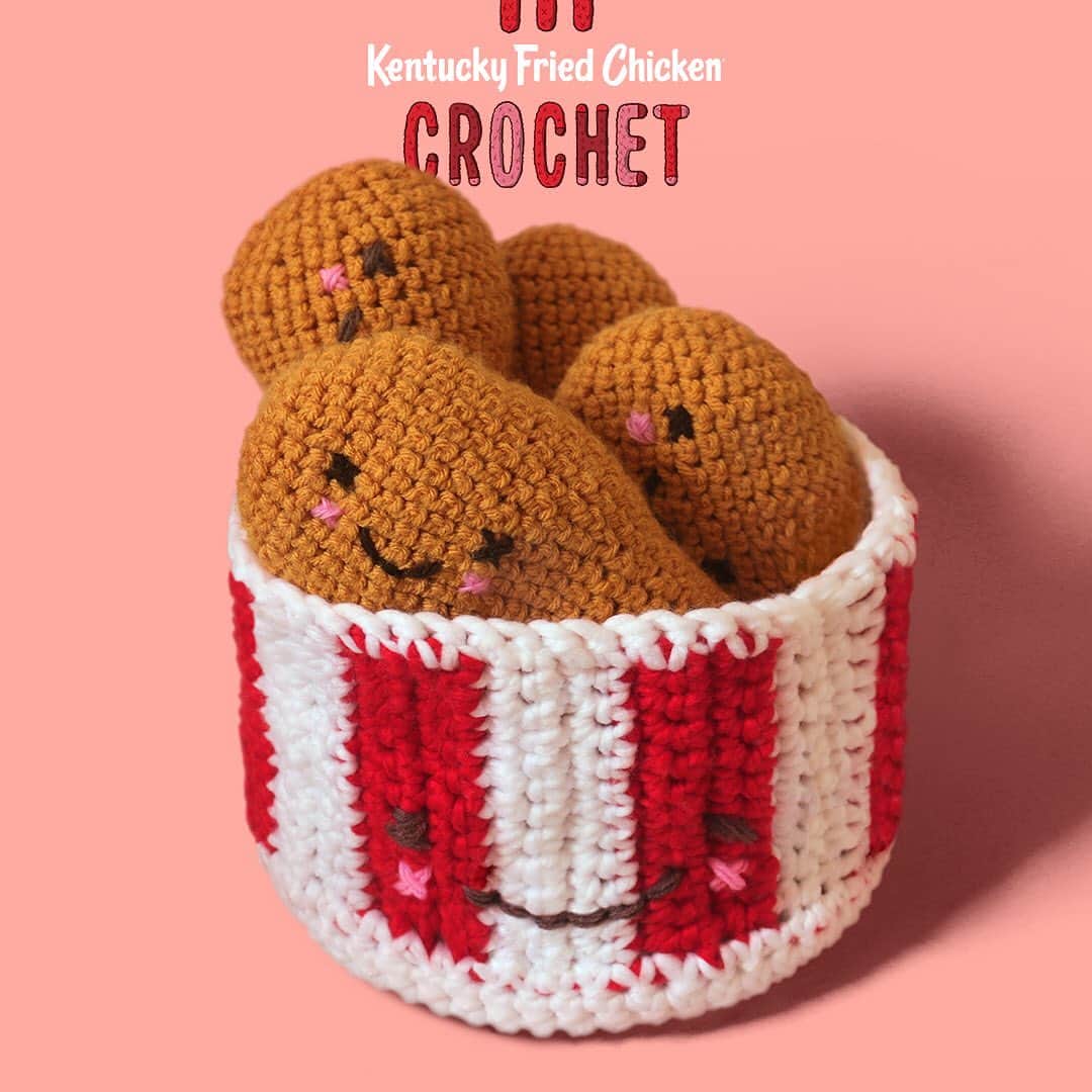 Phil Fergusonのインスタグラム：「Made as many drumsticks as you can? Well, of course, a bunch of drumsticks wouldn’t be complete without their little bucket friend! For this #KFCcrochet I’ve made a real simple KFC Drummy Bucket for all those drumsticks to call home!   Hope you guys like it!   #sponsorship @kfc」