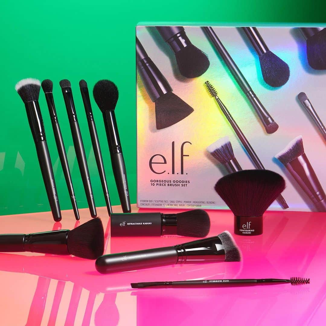 e.l.f.さんのインスタグラム写真 - (e.l.f.Instagram)「All the tools you need 🙌  Our Gorgeous Goodies 10 Piece Brush Set includes 10 #elfingamazing, cruelty-free brushes for only $20 😍  Shop online and in stores @TargetStyle and elfcosmetics.com ✨#eyeslipsface #elfcosmetics #crueltyfree #vegan」11月17日 6時13分 - elfcosmetics