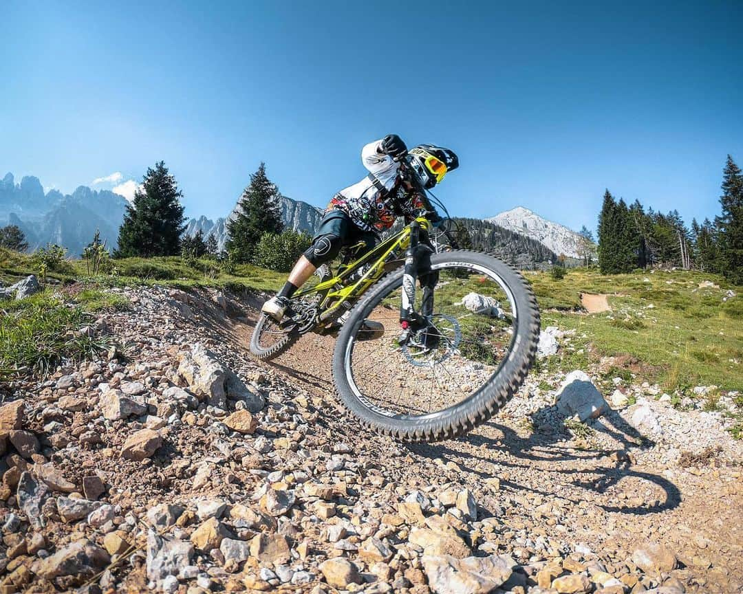 goproさんのインスタグラム写真 - (goproInstagram)「Photo of the Day: Feelin' the berm 🔥 @andrea.trevisan ⠀⠀⠀⠀⠀⠀⠀⠀⠀ @GoProIT #GoProIT #GoPro #GoProMTB #DownhillMTB」11月17日 6時23分 - gopro