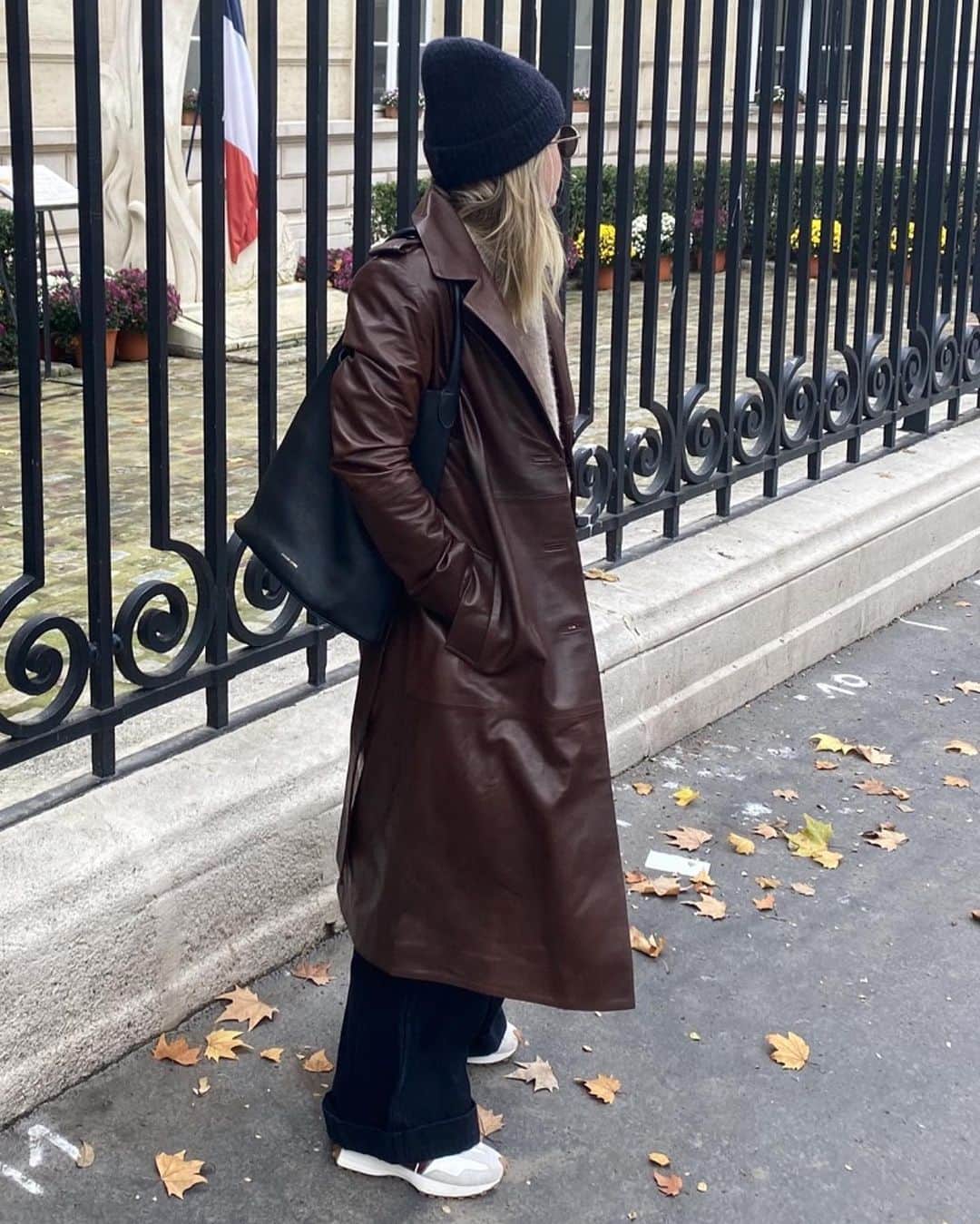 JanessaLeoneのインスタグラム：「BAG 03 _____ in Paris.  #janessaleone」