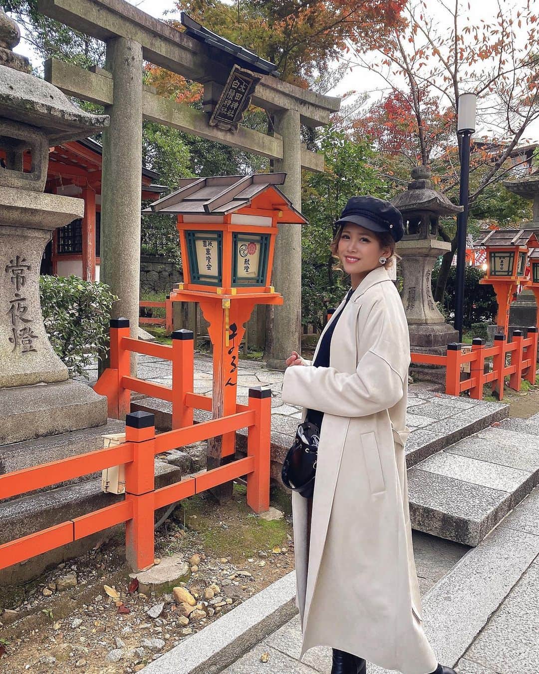 ちーちゃんのインスタグラム：「. 八坂神社に参拝⛩  #八坂神社#神社巡り」