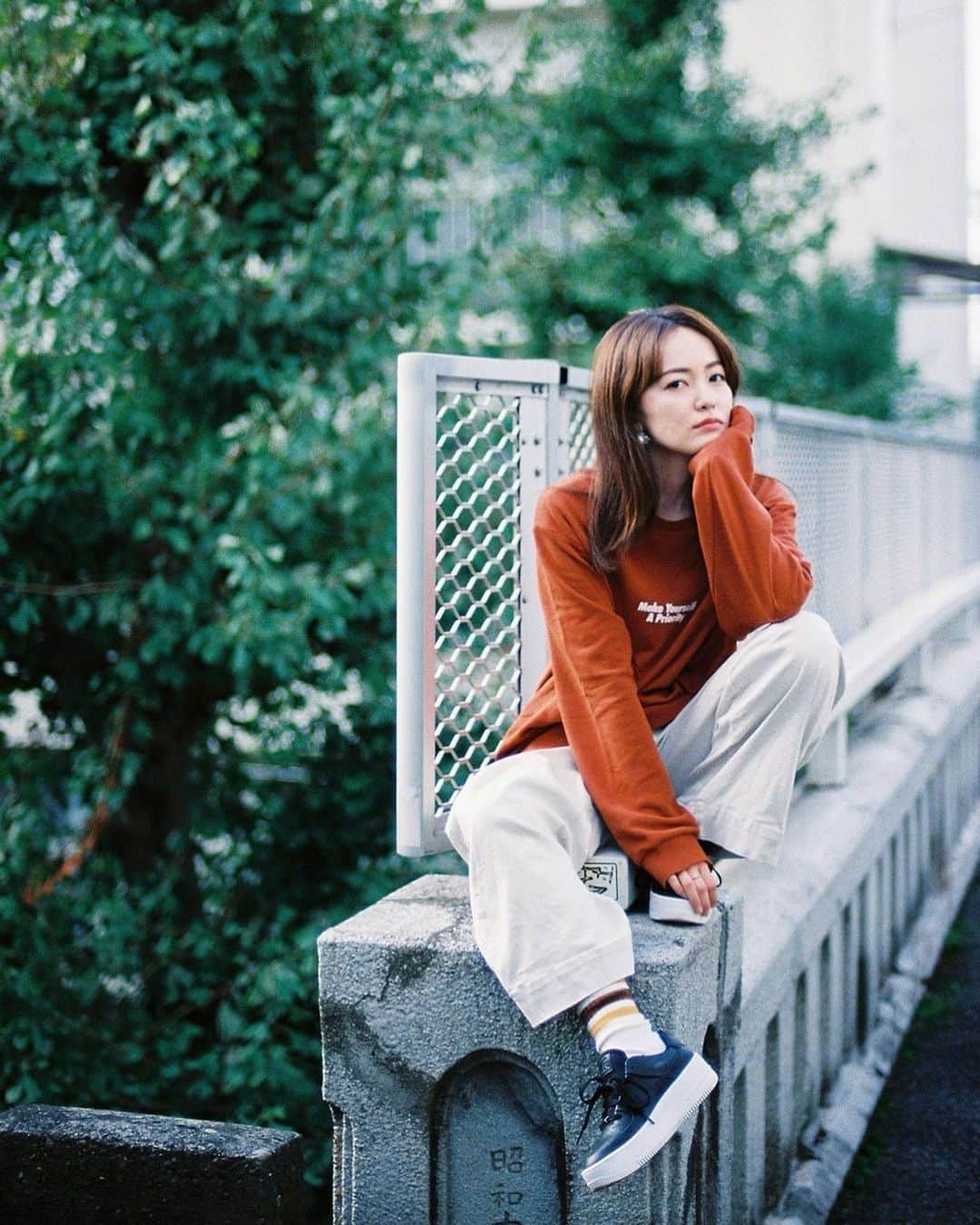 小林美季さんのインスタグラム写真 - (小林美季Instagram)「フィルム📷  最近お天気いいなぁ*  #撮影 #shooting #作品撮り #model #actress #女優 #photography #filmcamera  #色っぽカジュアル #お芝居したい #autumn #晴れ #miki #美季 #photo #thankyou #メンズライク #素を #natural #ナチュラル」11月17日 17時13分 - miki_66v