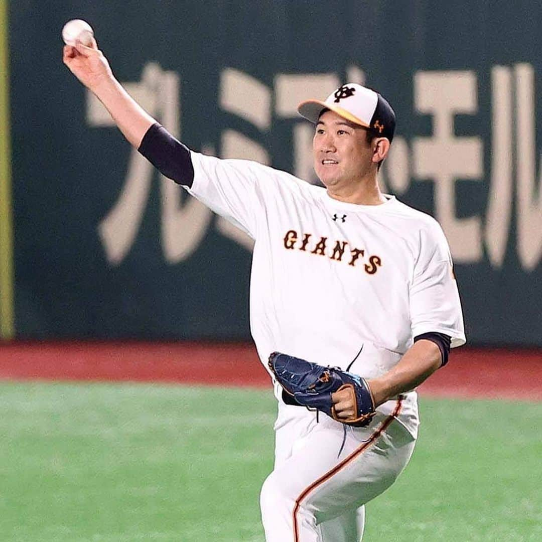 読売巨人軍さんのインスタグラム写真 - (読売巨人軍Instagram)「#亀井善行 選手 #坂本勇人 選手 #菅野智之 投手 #丸佳浩 選手 #若林晃弘 選手 #石川慎吾 選手 #松原聖弥 選手 #増田大輝 選手 #大江竜聖 投手 #原監督 監督 #withfans  #巨人 #ジャイアンツ  #読売ジャイアンツ #giants  #東京  #tokyo  #野球  #プロ野球」11月17日 18時03分 - yomiuri.giants