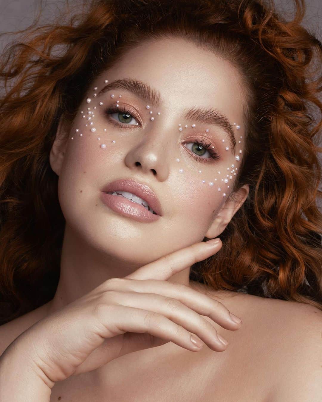 ブリー・キッシュのインスタグラム：「🕊 @zsuttonphoto @ayanojhair @makeupbyyukina」