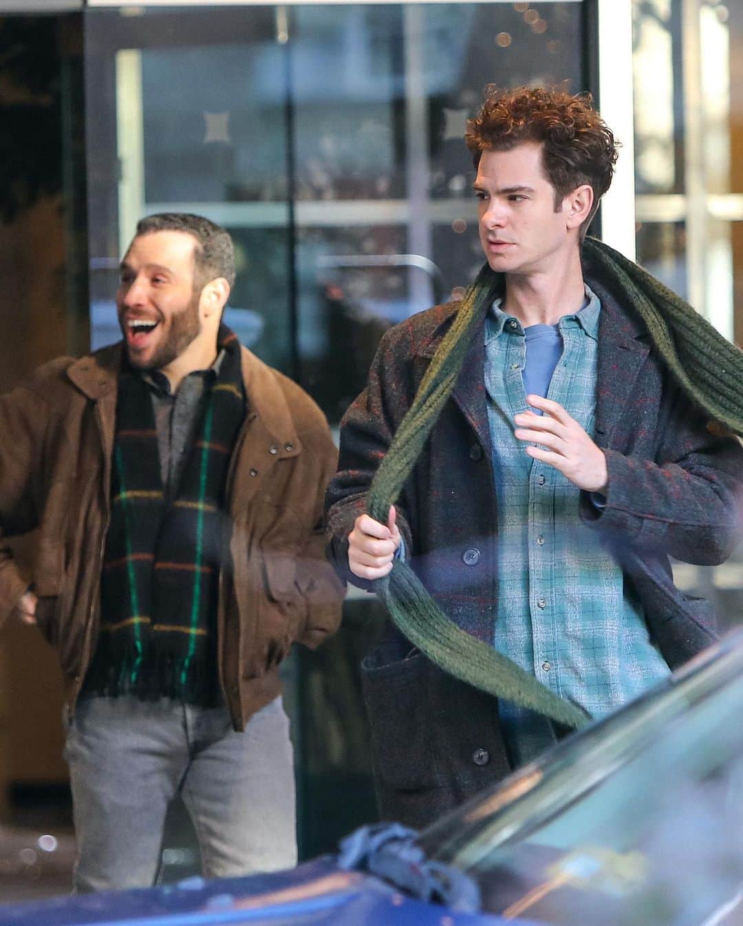 Just Jaredさんのインスタグラム写真 - (Just JaredInstagram)「Andrew Garfield and co-star @robinofjesus were spotted filming scenes for the upcoming movie musical “Tick, Tick... Boom” on Monday in New York City! #AndrewGarfield #RobinDeJesus #TickTickBoom Photos: Getty」11月17日 10時48分 - justjared