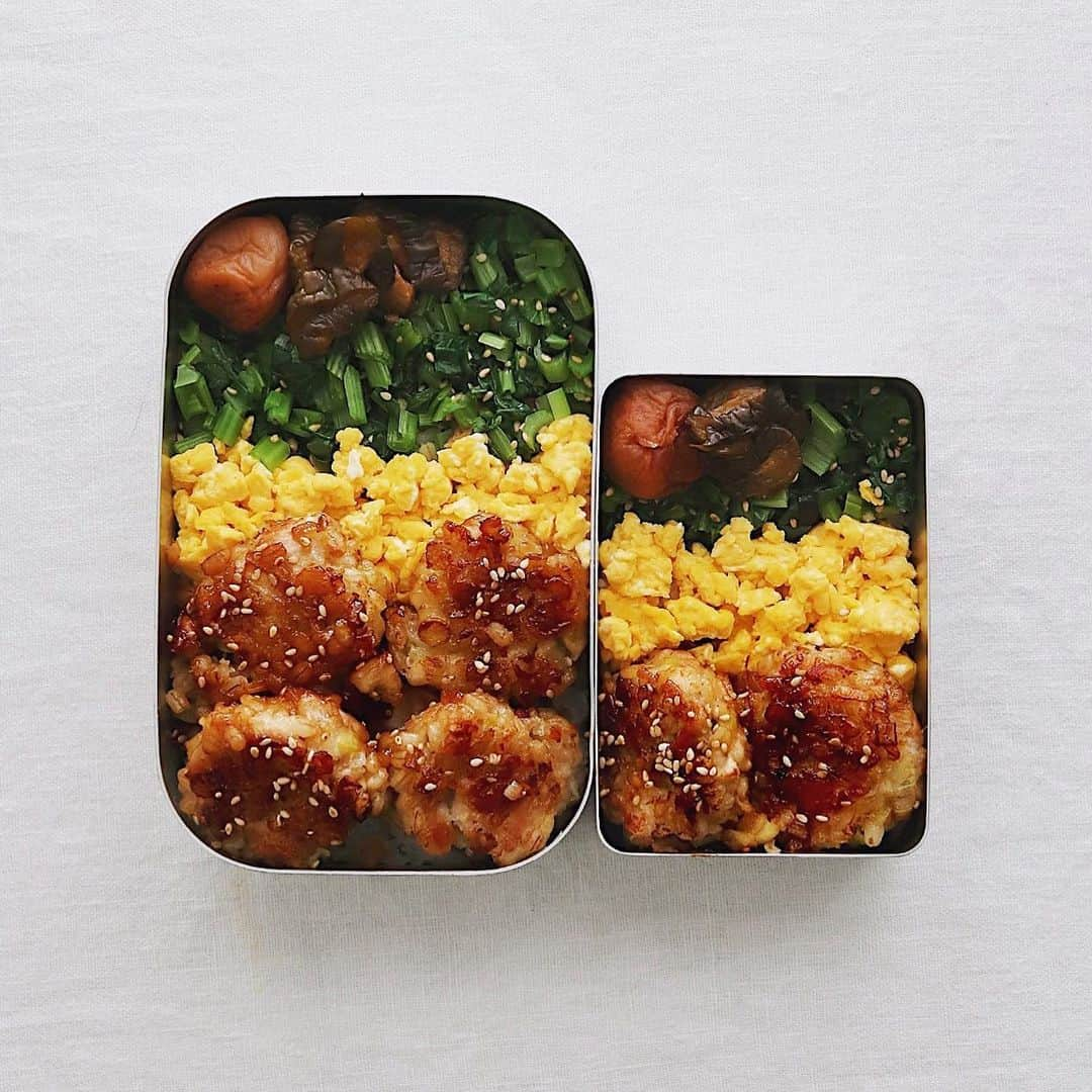 樋口正樹さんのインスタグラム写真 - (樋口正樹Instagram)「Bento Lunch . お昼に三色弁当で もち麦の鶏つくね、 炒り卵、青菜炒め。 . もち麦を加えてる つくねのレシピは 岡山県の美作市産 もちむぎムサシの かおしさんレシピ。 👉@mochimugimusashi 👉@cao_life . もち麦は栄養価が とーっても良くて ダイエット効果や 整腸作用もあって 嬉しい食材ですよ。 ごはんに加えたり サラダやスープに、 食感も楽しくて◎。 . . . #鶏つくね #三色弁当 #3色弁当 #もちむぎムサシ #もち麦 #もち麦ダイエット #つくね #美作 #美作農園 #bento」11月17日 11時43分 - higuccini