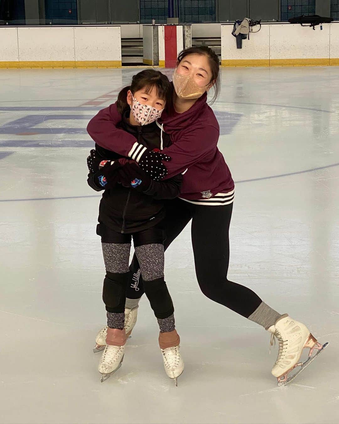 長洲未来のインスタグラム：「My happy place. (Although sometimes I wish the rink wasn’t so cold🥶)   ⛸♥️⛸」