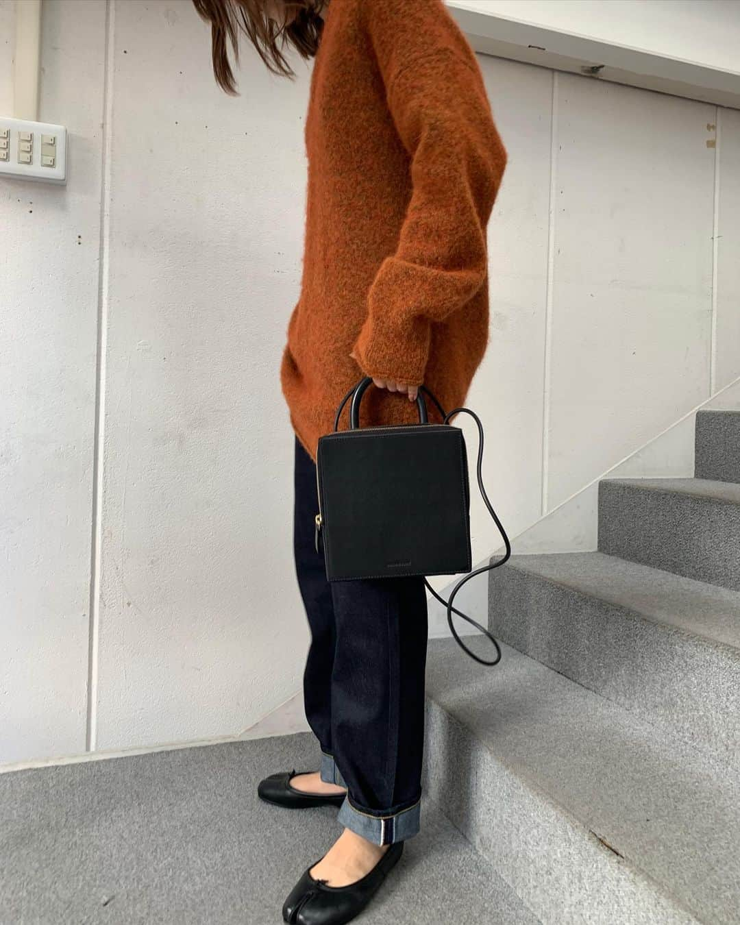 【ANN DE ARKさんのインスタグラム写真 - (【ANN DE ARKInstagram)「PICKUP ITEM﻿ ﻿ 《 Acne Studios 》﻿ FN-WN-KNIT000240(Knit)﻿ ￥50,600（税込）﻿ ﻿ 《 beautiful people 》﻿ selvage denim ordinaly fit﻿ ￥29,700（税込）﻿(着用サイズ：34) ﻿ 《 Building Block 》﻿ BOX﻿ ￥69,300（税込）﻿ ﻿ ﻿ スタッフ身長158cm﻿ ﻿ ﻿ オフィシャルサイトの在庫と店頭在庫は共有しております。﻿ 商品に関しましては、お気軽にコメントや店舗までお問い合わせください。﻿ ⬇︎⬇︎⬇︎﻿ @ann_de_ark  @arknets_official﻿ #fashion #栃木 #宇都宮 #ショップ  #arknets #anndeark #annstyling #anncode  #acnestudios #beautifulpeople #maisonmargiela #buildingblock」11月17日 12時17分 - ann_de_ark