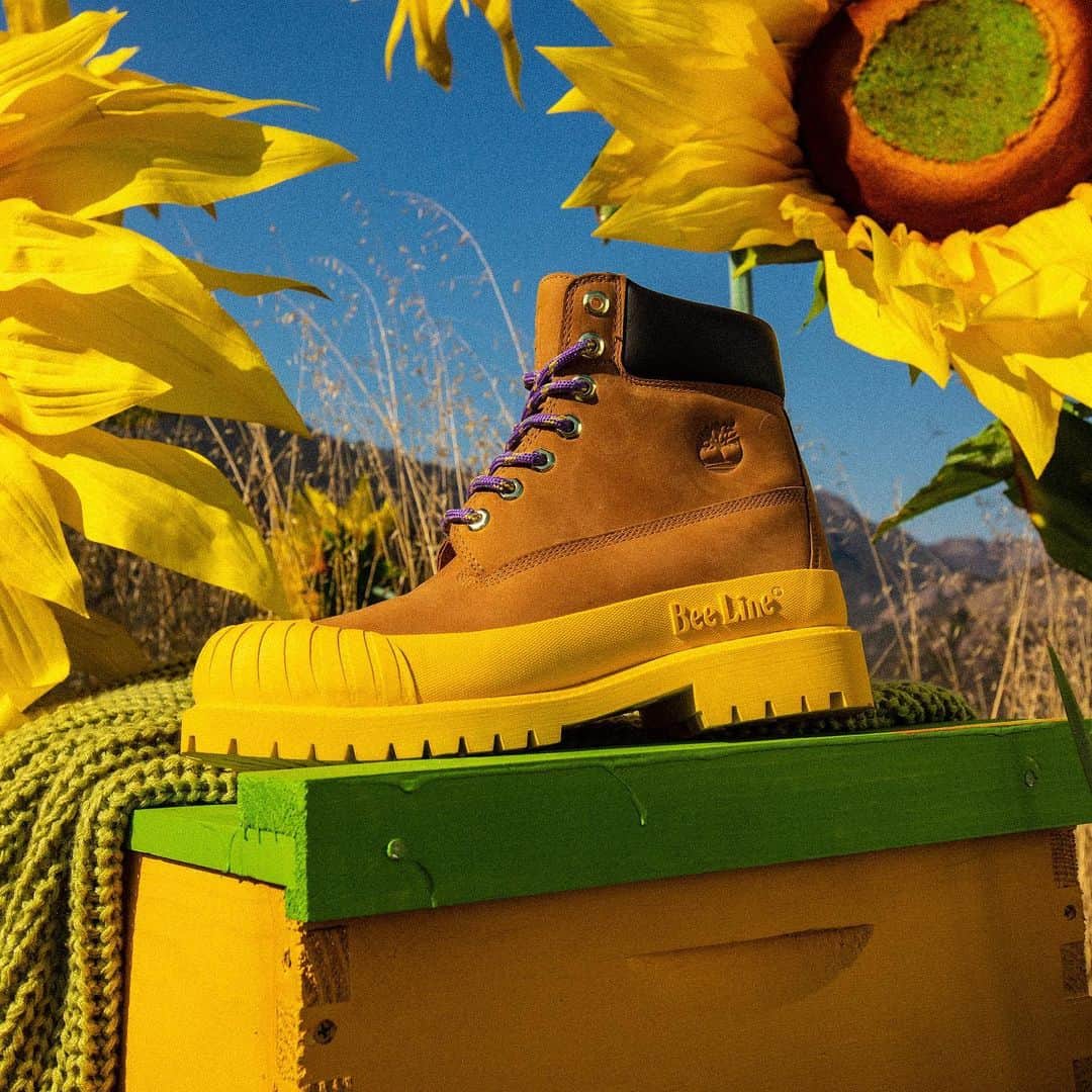 HYPEBEASTさんのインスタグラム写真 - (HYPEBEASTInstagram)「@hypebeastkicks: @bbcicecream’s premium Bee Line label has reunited with @timberland to rework the latter’s classic 6” boot. Drawing on inspiration from nature and creativity, the boots feature striking pops of color in the form of rubber toe caps, a fresh wheat nubuck upper and premium-strength hiking laces. Look for them all to release via BBC’s channels on November 19, then hit the Timberland webstore on November 21.⁠⠀ Photo: Billionaire Boys Club Bee Line」11月17日 12時16分 - hypebeast