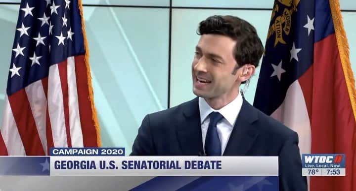 コモンのインスタグラム：「"It's not just that you are a crook, Senator..." @JonOssoff speaking truth to power. If you're in Georgia, please #Vote for Jon and Reverend @RaphaelWarnock in the upcoming #Senate Runoff Election! We deserve better leaders. Swipe right for the Ether treatment.」