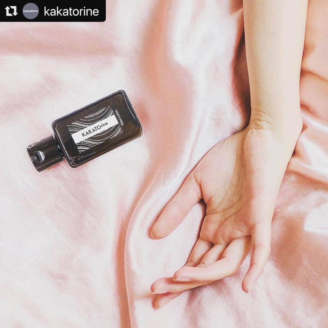 ミラクルひかるさんのインスタグラム写真 - (ミラクルひかるInstagram)「@kakatorine  #カカトリーヌ　#かかとの角質ケア  #かかとのひび割れ   剥がさない　　磨かない　　削らない」11月17日 12時42分 - miracle_hikaru_official