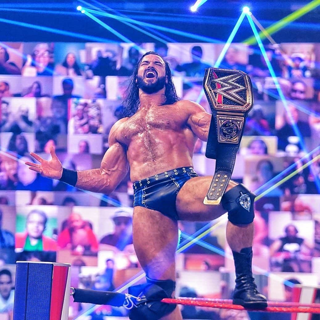 WWEさんのインスタグラム写真 - (WWEInstagram)「@dmcintyrewwe has just become a TWO TIME #WWEChampion, and will now move on to #SurvivorSeries to face @romanreigns!  #AndNew #WWERaw」11月17日 13時03分 - wwe