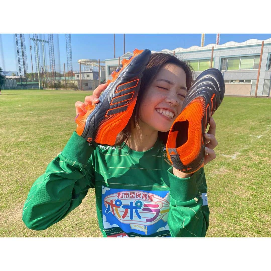 長谷川唯さんのインスタグラム写真 - (長谷川唯Instagram)「🇯🇵 New✨ オレンジ可愛い🧡  今シーズンも残り少なくなりましたが 楽しんでプレーします⚽️❤️  @adidasfootball #COPA20  #写真撮るときふざけがち #だんだんふざける」11月17日 13時13分 - yui___hasegawa