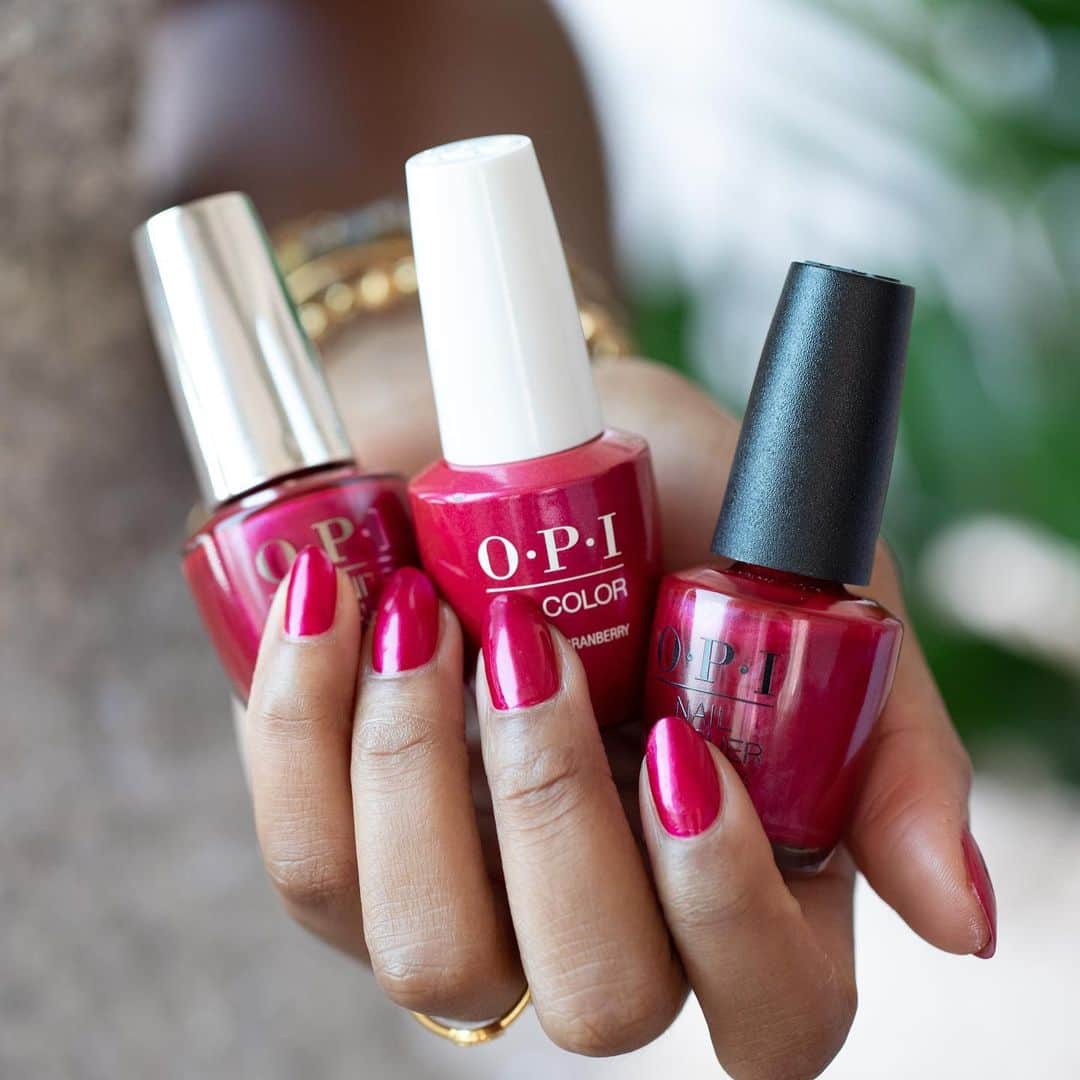OPIさんのインスタグラム写真 - (OPIInstagram)「Embrace #MinimalistChic with this berry and bright shade that’s simply stunning.   Shade: #MerryinCranberry  #ColorIsTheAnswer #OPIShineBright #OPINailLacquer #RedNails #RedMani #DIYNails #HolidayMani #NailTrends #HolidayNails #HolidayNailInspo #HolidayGlam #ThanksgivingNailInspo #NailsOnPoint #ThanksgivingMani #TrendyNails #2020NailTrends #LongNails #PointyNails」11月17日 13時21分 - opi