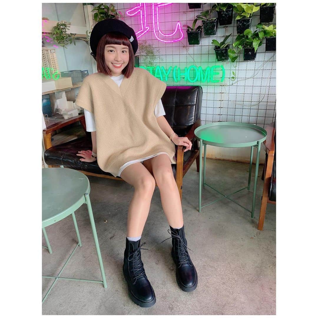 峮峮さんのインスタグラム写真 - (峮峮Instagram)「😱😱😱 這是什麼神奇的襪靴！！！ 太好穿了吧(˶‾᷄ ⁻̫ ‾᷅˵) 絕對是可以帶去日本逛街走爆的等級～ #突然好想喝中目黑的咖啡☕️ #這不是業配 #真心大推💕  👉🏿 @meis_warehouse」11月17日 14時58分 - qun_04