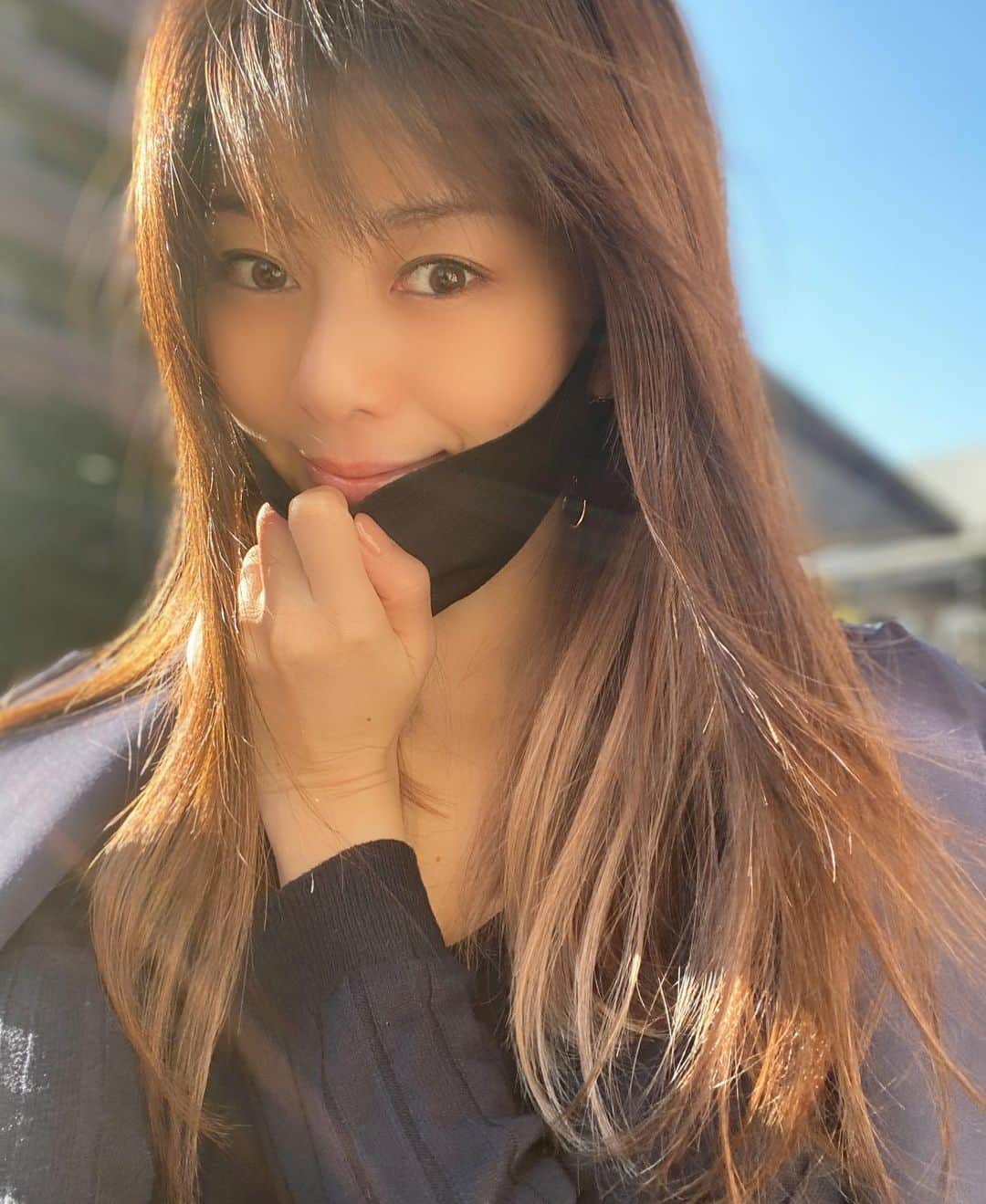 のインスタグラム：「あー✨いい天気😊✨  #紅葉の季節  #どこか行きたいな #えれな」