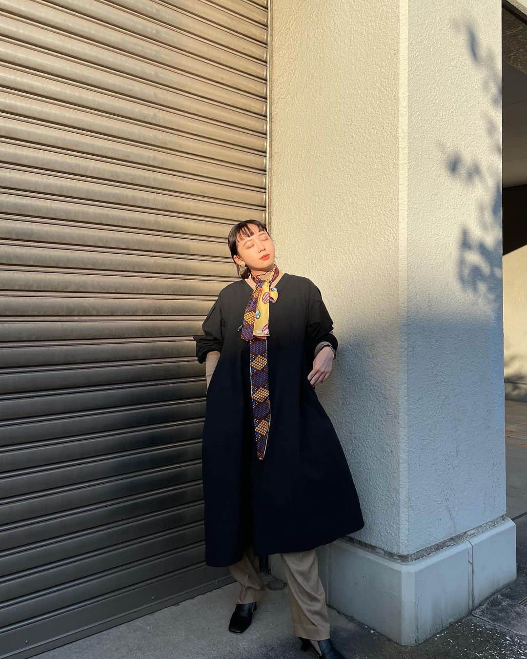 勝田里奈さんのインスタグラム写真 - (勝田里奈Instagram)「POCHERにて販売中のワンピースだよ〜！﻿ 1枚で着るのが寒い時期はレイヤードして着るよ〜😮💡”﻿ ﻿ 色違いでベージュもあるのでぜひチェックしてみてね。﻿ ﻿ @pocher_official ﻿ #pocher」11月17日 17時04分 - rinakatsuta