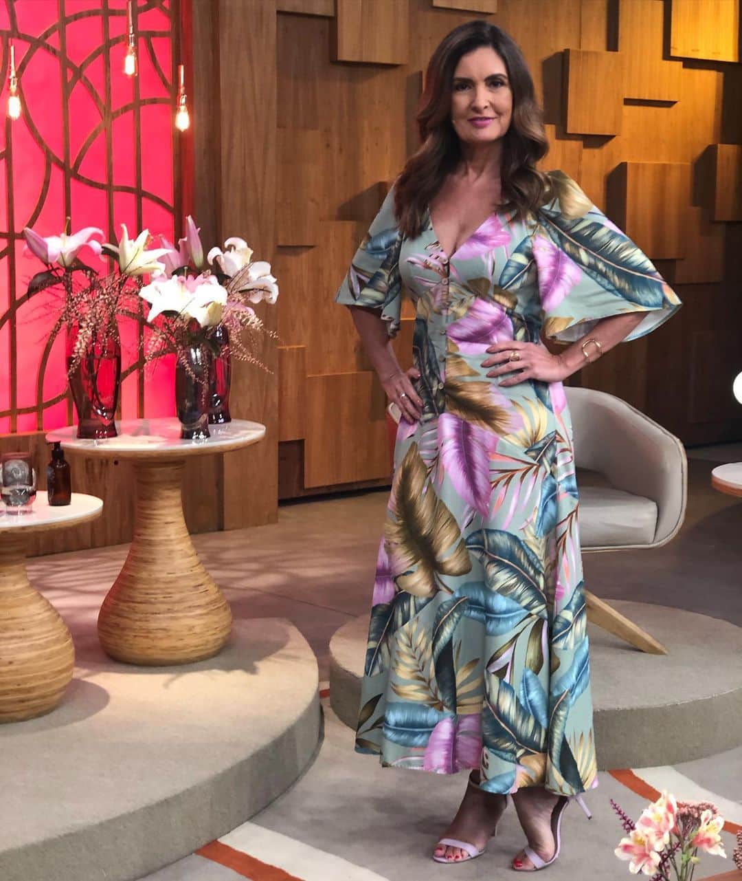 ファチマ・ベルナルデスのインスタグラム：「Da série perguntas aleatórias: vc gosta de roupas com estampas? Ou prefere as lisas? #lookdehoje #encontrocomfatima」