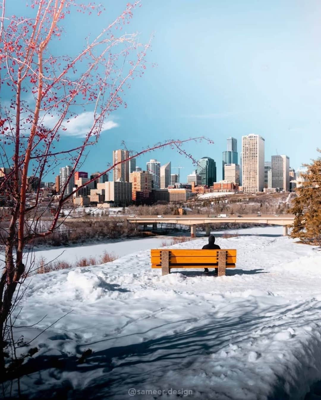Explore Canadaのインスタグラム：「“The best seat in the house to enjoy a beautiful view & a peaceful moment.” - Caption by our friends @ExploreEdmonton. #ExploreCanada #CanadaNice⁠ ⁠ *Know before you go! Check the most up-to-date travel restrictions and border closures before planning your trip and if you're travelling in Canada, download the COVID Alert app to your mobile device.*⁠ ⁠ 📷: @sameer.design⁠ 📍: @exploreedmonton, @travelalberta⁠ ⁠ #ExploreEdmonton #ExploreAlberta #TravelAlberta⁠」