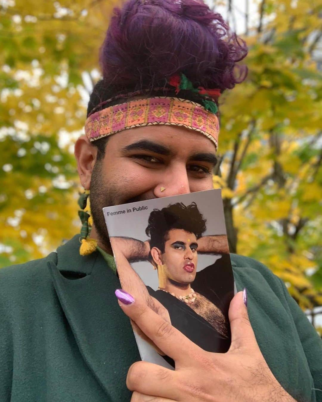 コルトン・ヘインズさんのインスタグラム写真 - (コルトン・ヘインズInstagram)「Hi everyone! My name is ALOK @alokvmenon !! I am taking over Colton’s account today in honor of #TransAwarenessWeek and the #TransTakeOver initiative started by @ashleemariepreston !   I am a trans and non-binary writer, performer, and educator. I am the author of the poetry book #FemmeInPublic and #BeyondTheGenderBinary (a handbook to challenge transphobia). Over the past decade I’ve performed in more than 40 countries! My work explores themes of gender, race, mental health, beauty, and humanity.  I’m trying to create a world that challenges gender norms, celebrates gender diversity and creative self expression, and recognizes that only people can determine their own genders, no one else! I started the hashtag #DegenderFashion to show the world that clothes have no gender. And #NothingWrongHair to challenge the shaming of body hair.  You can learn more about my work and my community on my page where I post a ton of resources. Today I’ll be answering your questions about gender and trans issues on Colton’s stories! See you there — Happy Trans Awareness Week!」11月18日 3時09分 - coltonlhaynes