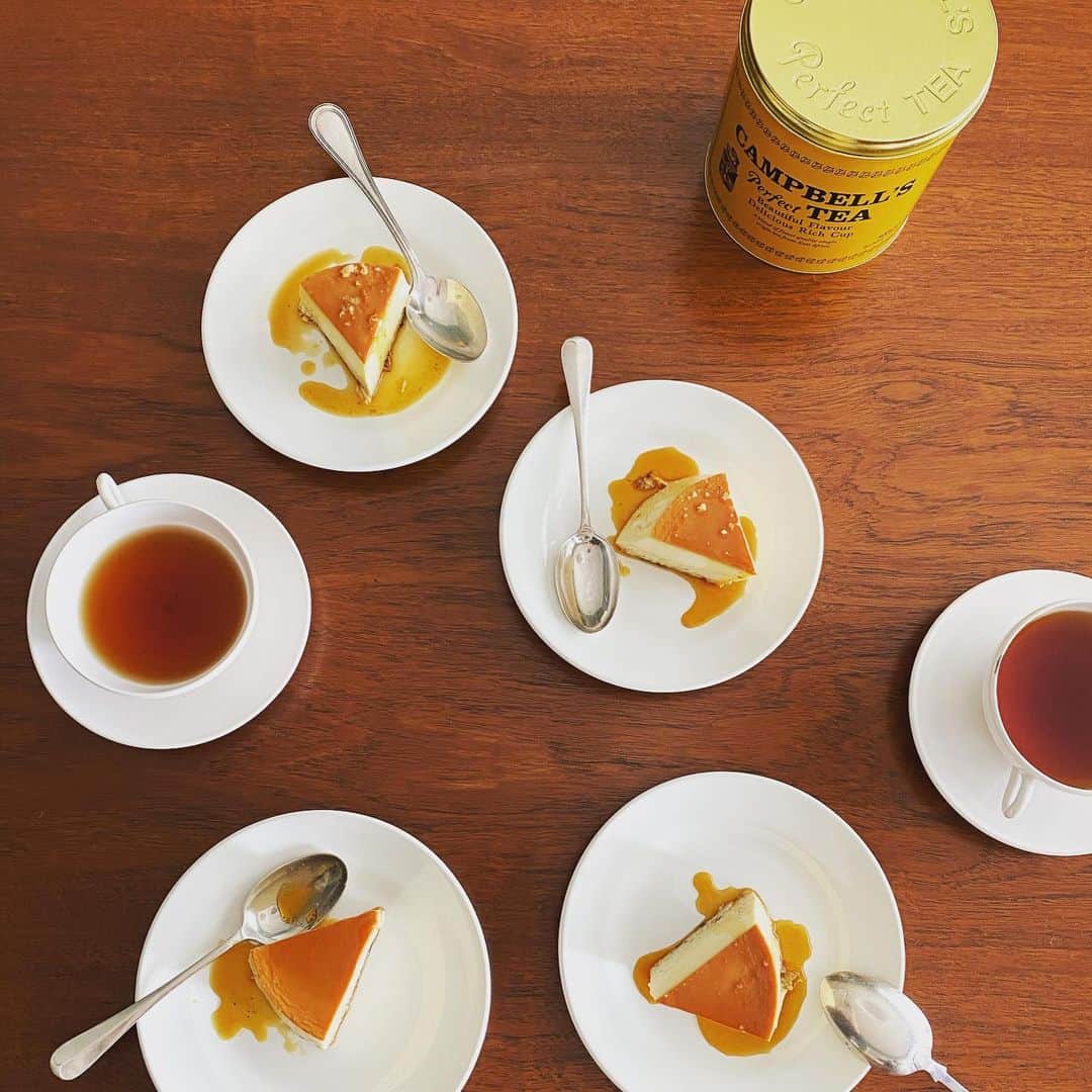 伊藤まさこのインスタグラム：「おやつの時間はこの紅茶☕️#masakooyatsumemo」