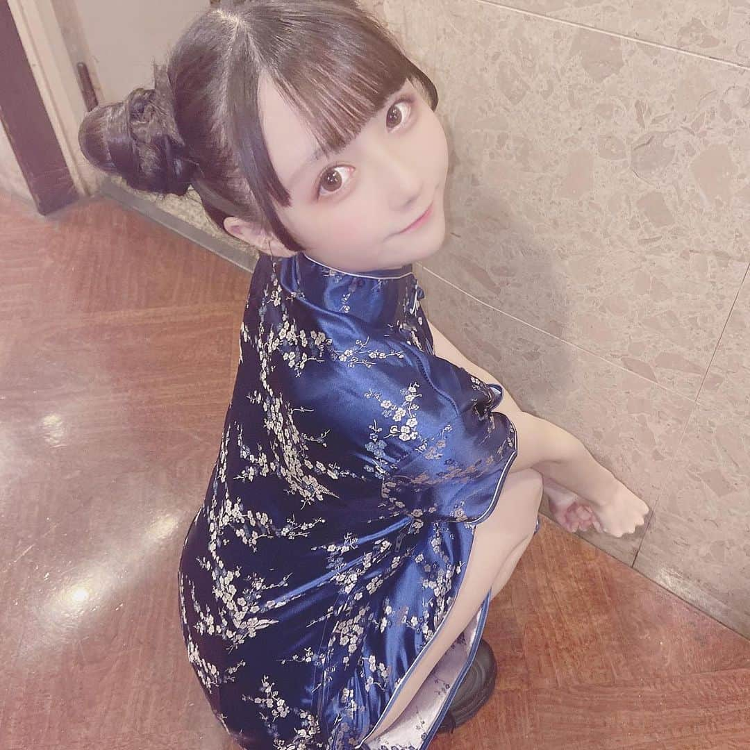 山本あこのインスタグラム：「太ももおいしそう ！！」