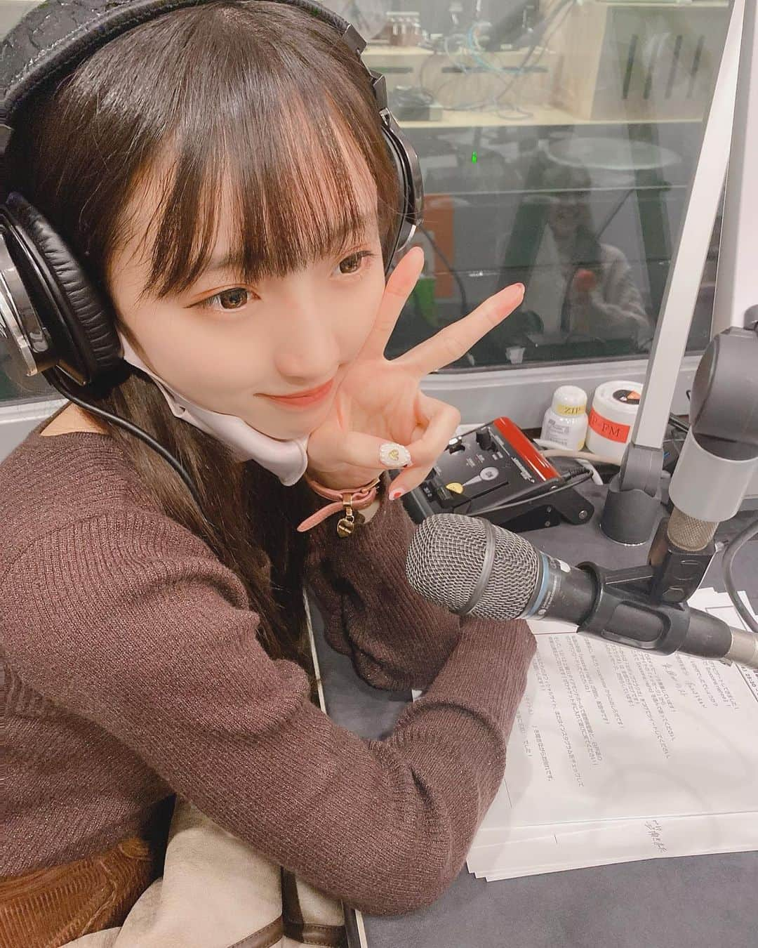 星野麻里愛さんのインスタグラム写真 - (星野麻里愛Instagram)「ラジオ収録いってきた♡ 来週がらすと！！！」11月17日 19時34分 - maria.pink28