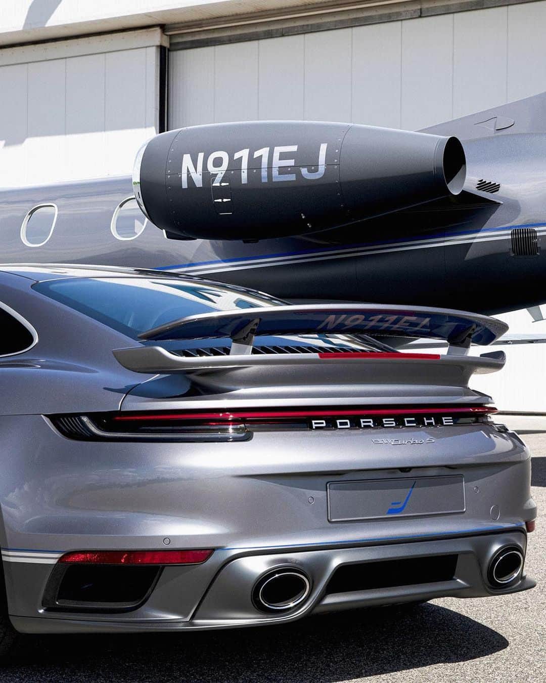 Porscheさんのインスタグラム写真 - (PorscheInstagram)「Flying without wings becomes a way of life for the 911 Turbo S. This bespoke customisation pairs with the @embraerexecutivejets Phenom 300E, and sees both vehicles inspired by one another, boasting exclusively bespoke matching details across a limited production of only 10 units.  #ProjectDuet  #PorscheExclusiveManufaktur __ 911 Turbo S: Fuel consumption combined: 11,1 l/100 km; CO2 emissions combined: 254 g/km I https://porsche.click/DAT-Leitfaden I Status: 11/2020」11月17日 19時57分 - porsche
