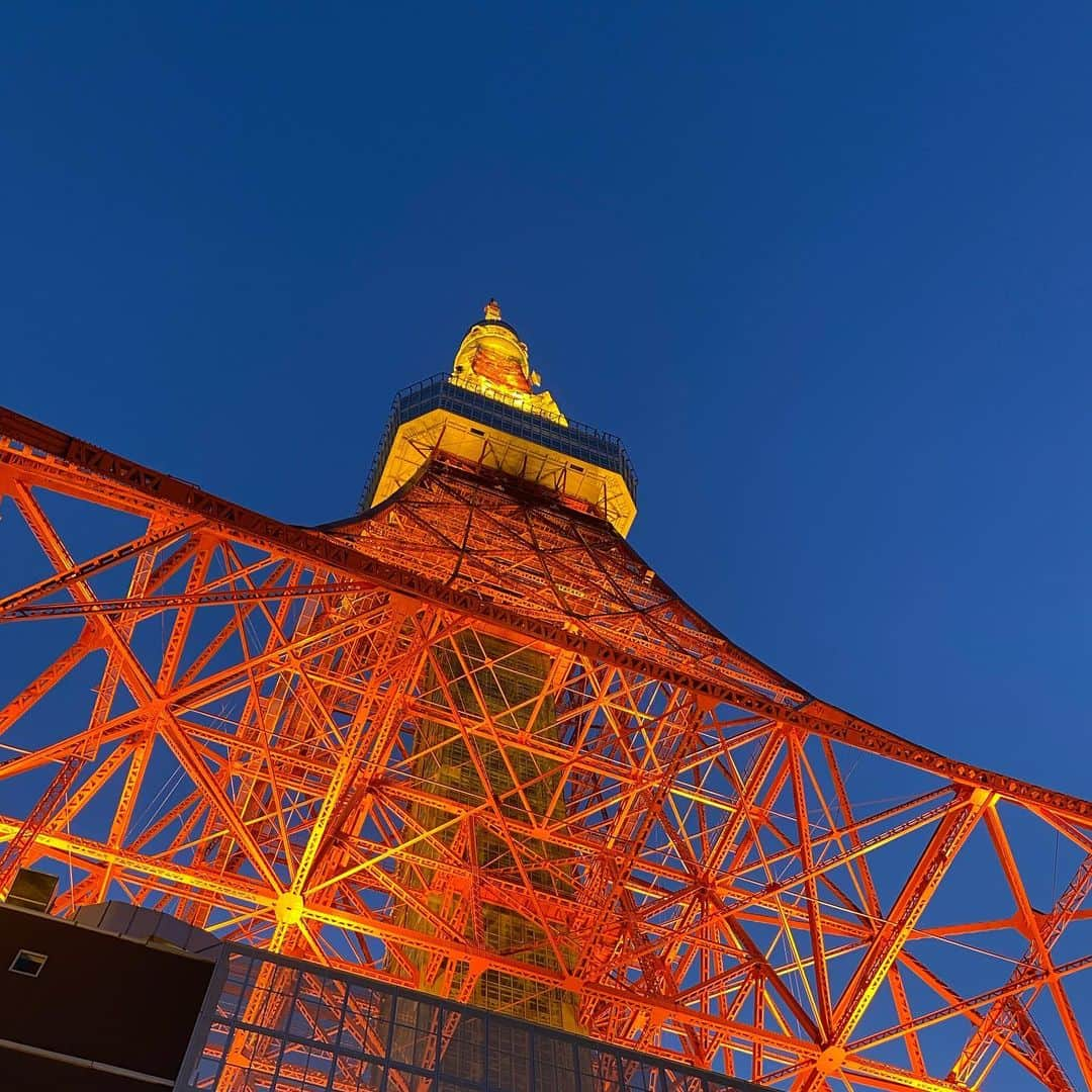 清水あすかさんのインスタグラム写真 - (清水あすかInstagram)「🌕2020年11月17日🌞  #tokyotower  #moon  #sun #anniversaryoffoundation #thankyou #bestpartner」11月17日 20時17分 - asukahime1015