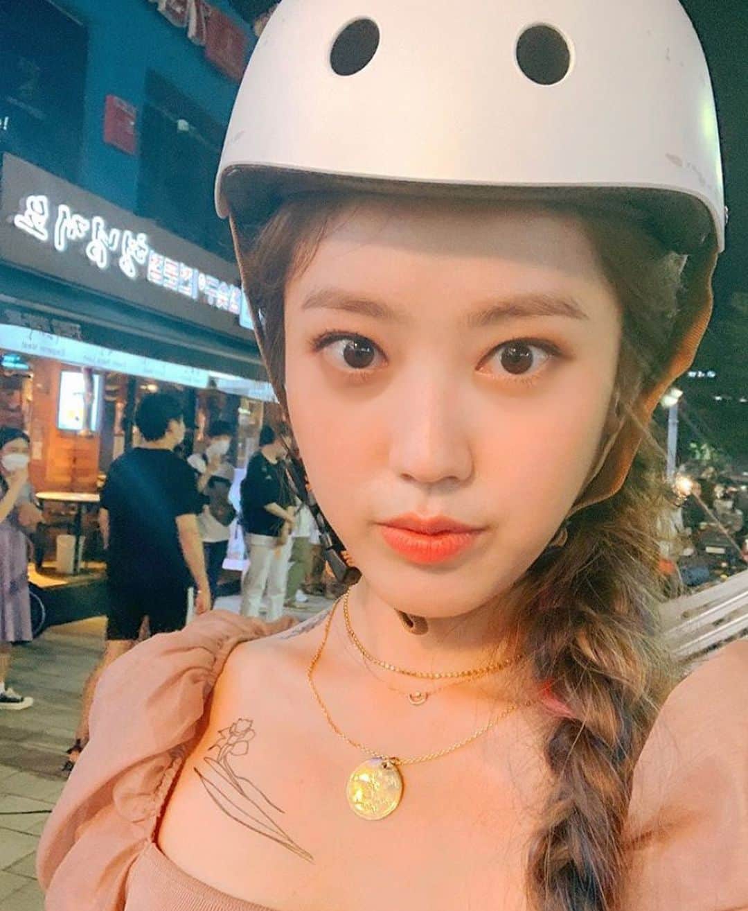 チェ・リのインスタグラム：「뭐하고놀지 ?   #뭐하고놀긴 #무한 세그웨이 #무한 루다  오늘 밤도 #산후조리원 에서 만나요 🐿」