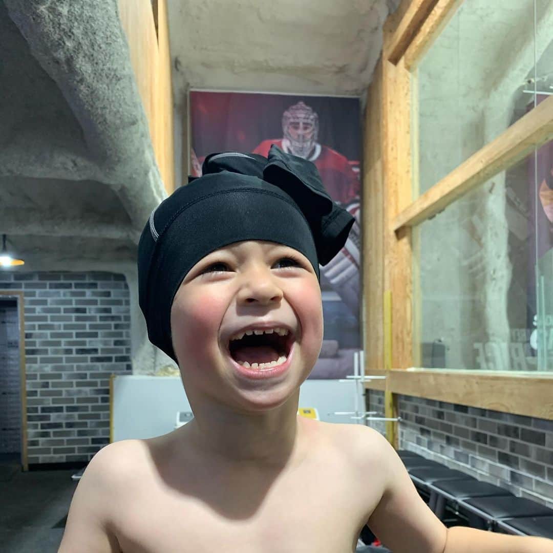 サム・ハミントンのインスタグラム：「Nothing makes me happier than this laughter!  이렇게 웃으면 난 세상에 다른거 필요없어」