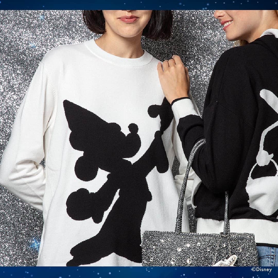 ANTEPRIMAさんのインスタグラム写真 - (ANTEPRIMAInstagram)「Perfectly captured the magical moment where the Magical Broom is brought to life by Sorcerer Mickey, the silhouette of the legendary Sorcerer Mickey and Magic Broom are transformed as intarsia motif on the everyday pullover design, available in 2 monochrome colourways.   #DisneyFantasia #MagicBroom #Mickey #MickeyMouse #Anteprima #Disney #WIREBAG #FW20 #fashion #italian #luxury #bag #botd #ミッキーマウス #ミニーマウス #アンテプリマ #ワイヤーバッグ #패션 #ディズニーコーデ #ディズニーバウンド #ミニーちゃんバウンド #ディズニー好き #ディズニー写真部 #ミッキーミニーコーデ」11月17日 21時03分 - anteprimaofficial