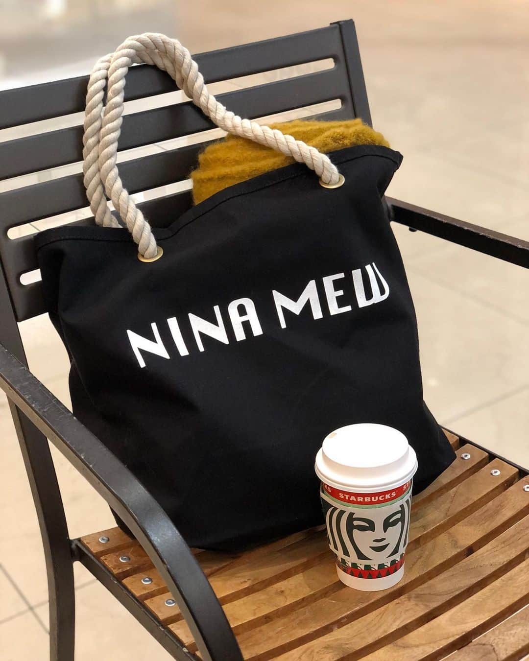 新谷美奈のインスタグラム：「.﻿ ﻿ coming soon...😚💫﻿ ﻿ @ninamew_official#Ninamew#ニーナミュウ#ゆめタウン#ゆめタウン佐賀#セレクトショップ#selectshop」