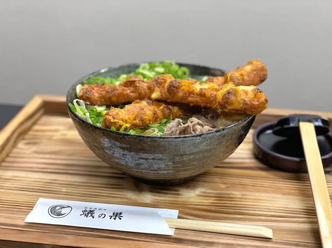 TAK-Zのインスタグラム：「食べたいひと〜 #かすうどん #かすうどん蟻の巣 #しか勝たん #羽曳野 #推し #日本一 #一見さんお断り #❤️❤️❤️  @antgeargram」